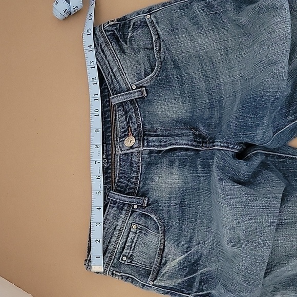 Levi's Denim Boyfriend Jeans, Size 28, EUC! - Picture 6 of 8